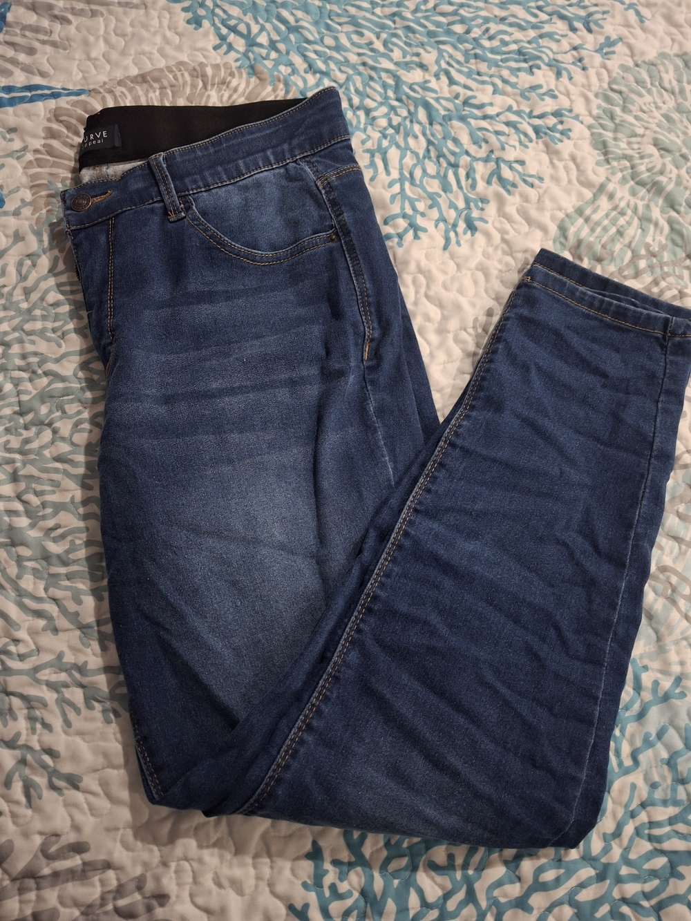 Curved Waistband Woman's Dark Blue Stretch Jeans